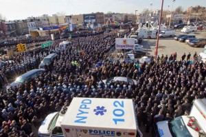 NYPD 1000s of cops 122714 ramos funeral