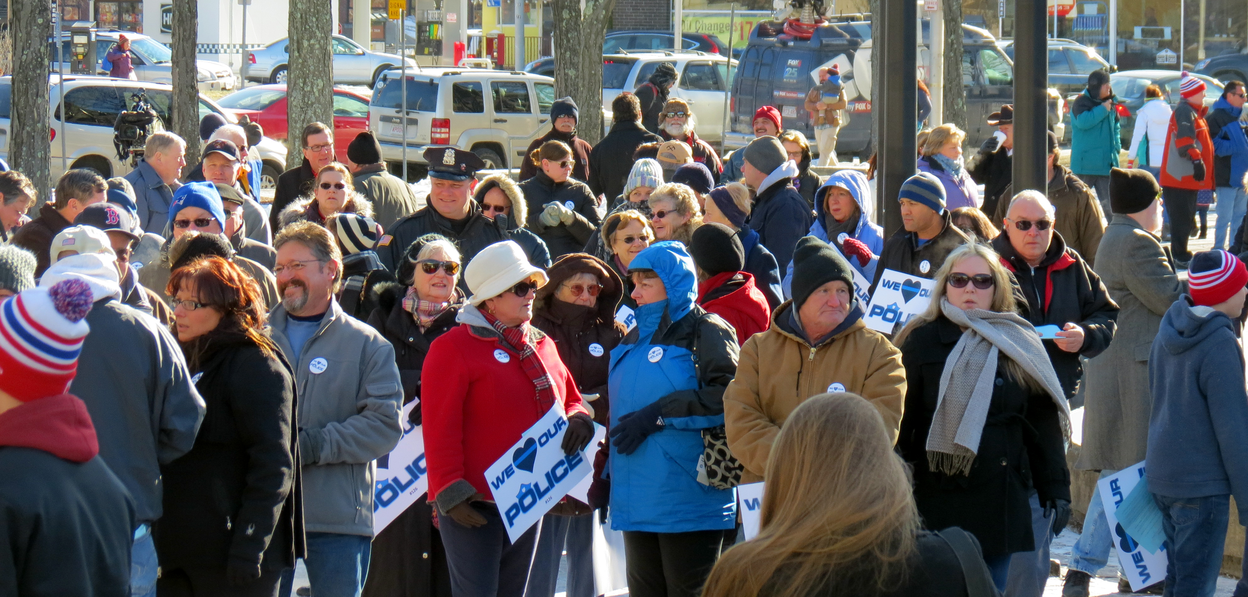 Video: Pro Police Rally in Lowell, Massachusetts, January 17, 2015