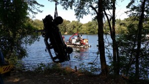 Car being removed from Merrimack River
